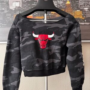 New Era Chicago Bulls Gray Camouflage Sweatshirt